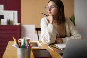 Leia mais sobre o artigo Por que você desiste da rotina de estudos?